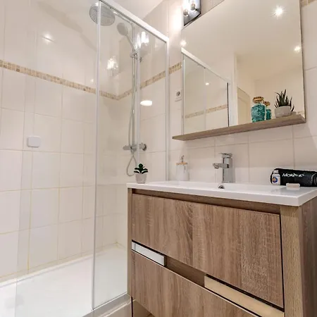 Stylish 2br - Heart Of Val Thorens, Amazing Views & Parking - Niverolles Apartamento