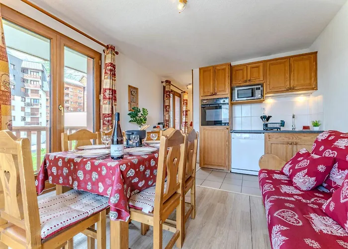 Stylish 2br - Heart Of Val Thorens, Amazing Views & Parking - Niverolles Apartment